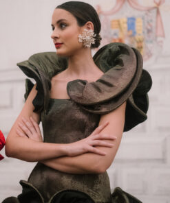 Vestido Volantes Dorados