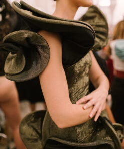 Alternative view of Vestido Volantes Dorados