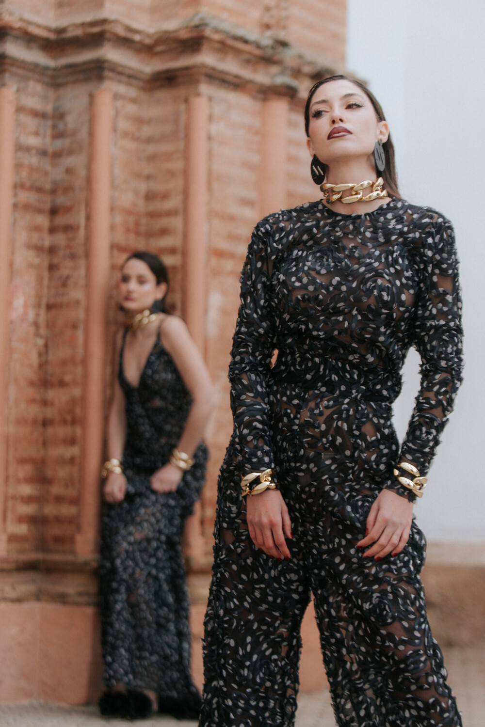 Alternative view of Pantalón encaje lunares