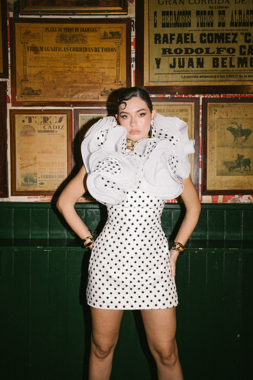 Vestido corto maxi volante