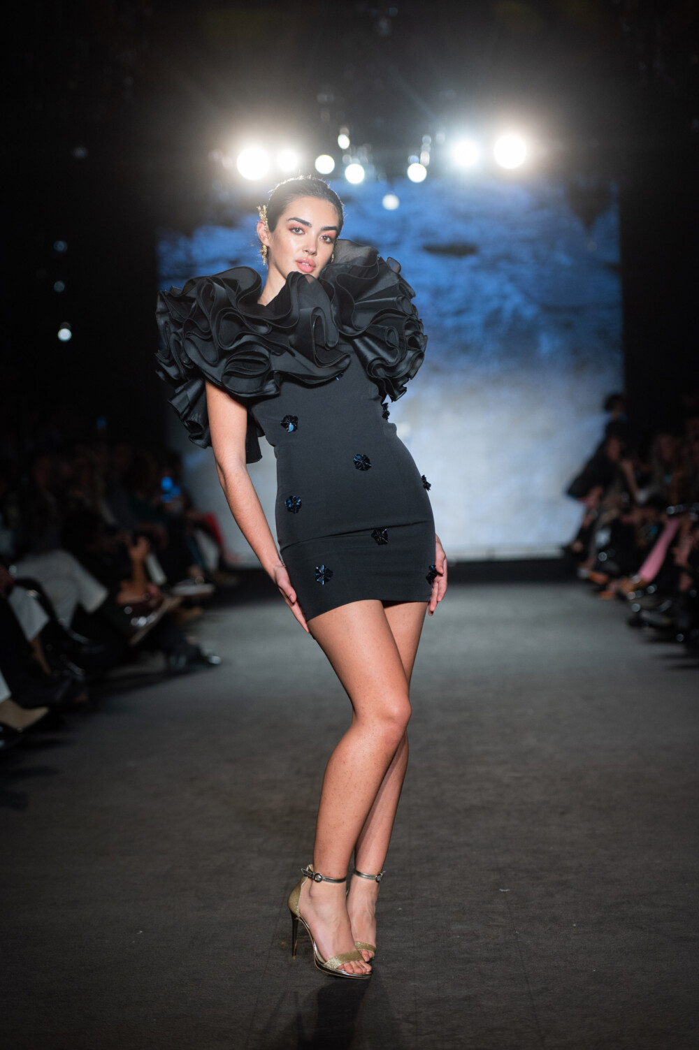 Vestido Mini Maxi Volante