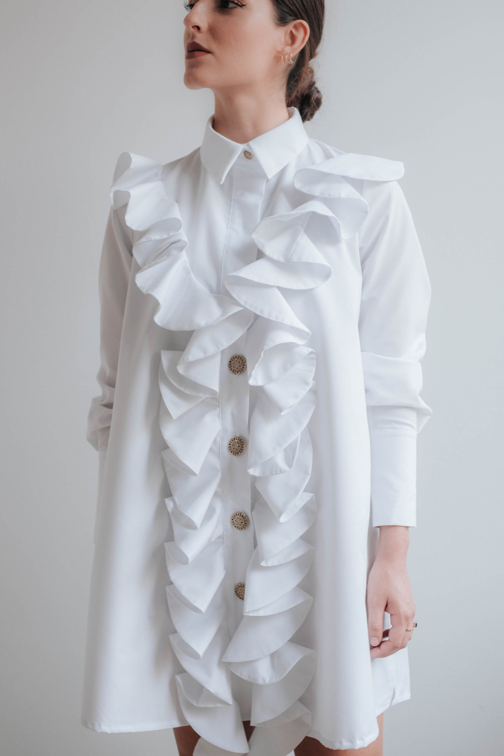 Alternative view of Camisa Alba